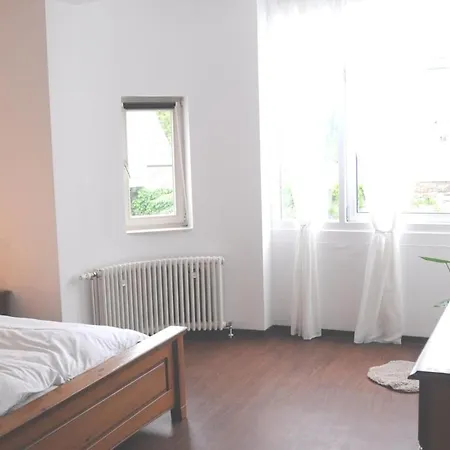 Am Dom - Mitten In Der Altstadt - Sehr Geraeumig